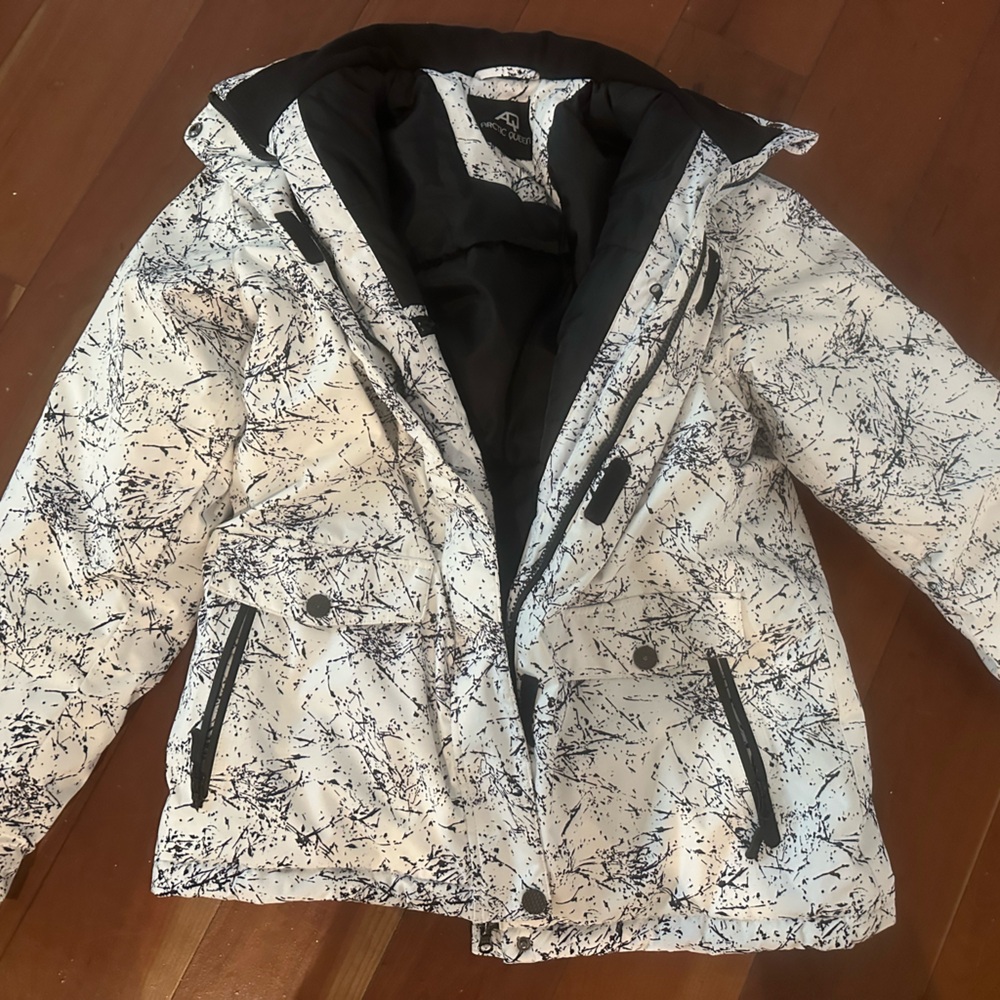 Arctic Queen Snowboard & Ski Coat - great condition